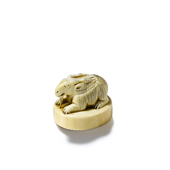 AN IVORY SEAL