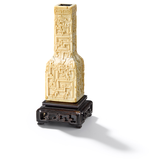 AN IMPERIAL IVORY INCENSE TOOL VASE