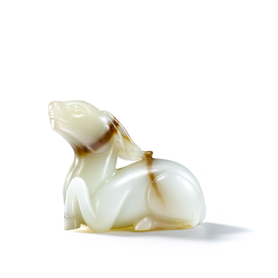 A WHITE JADE ANTELOPE