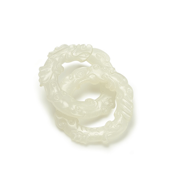 AN IMPERIAL WHITE JADE DOUBLE-RING