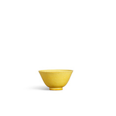  21. A YELLOW-GLAZED CUP